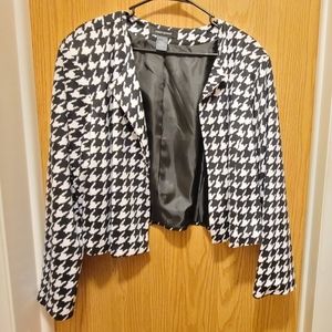 Ashley Stewart cropped hounds tooth jacket